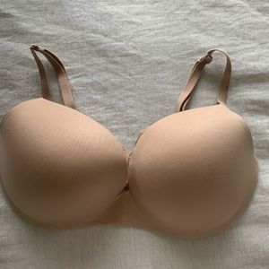 Victoria’s Secret plunge push-up bra